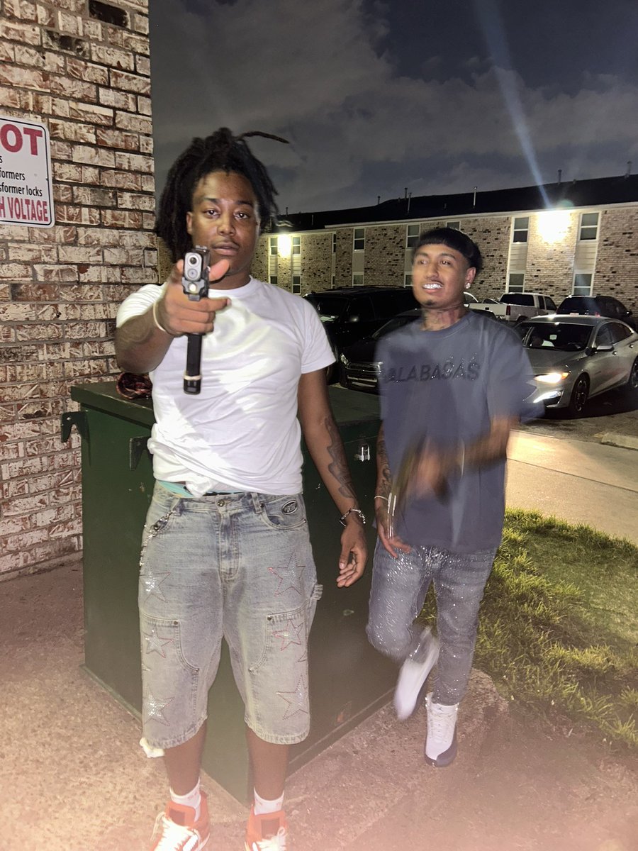 ibangKDA's tweet image. think shit green triple cross em I burned em dem losses I took dem dubs I earned on K