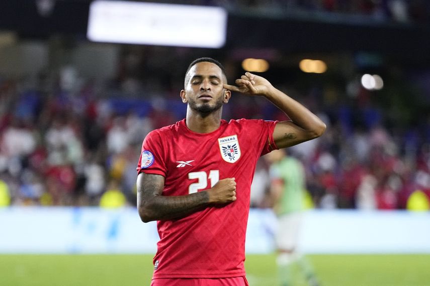 Estos son los jugadores que la selección de Panamá 🇵🇦 convocó y que no jugaron ni un solo minuto. 🤬
- Edward Cedeño (UD Las Palmas) 🇪🇸
- José Córdoba (Norwich City) 🏴󠁧󠁢󠁥󠁮󠁧󠁿
- César Blackman (Slovan B.) 🇸🇰 
- César Yanis (Cobresal) 🇨🇱 
¿Qué selección de <a href="/uncaf/">UNCAF / Oficial</a> se da este lujo? 🤷‍♂️