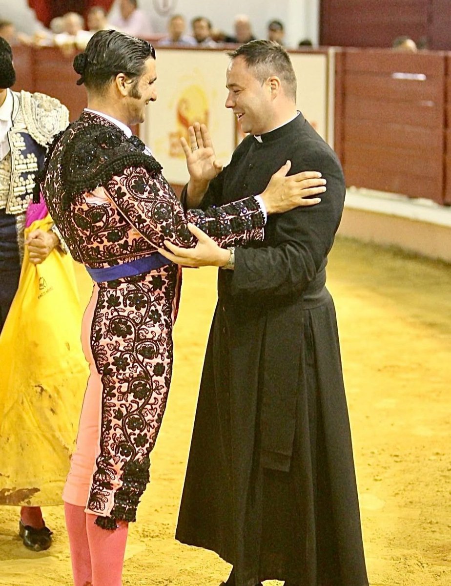 ¡Por los siglos de los siglos!

📷 Alfonso Solano

<a href="/isanchezmejias/">Ignacio Sánchez-Mejías</a> 
<a href="/j_moeckel/">Joaquín G. Moeckel</a>