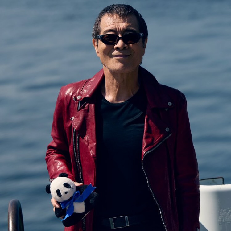 手にパンダを持ってるのは…気まぐれな遊び心🐼💙
今日も笑って過ごそうぜ😎
#矢沢永吉
#矢沢永吉ファン
#矢沢永吉マニア
#永ちゃん
#永ちゃんファン