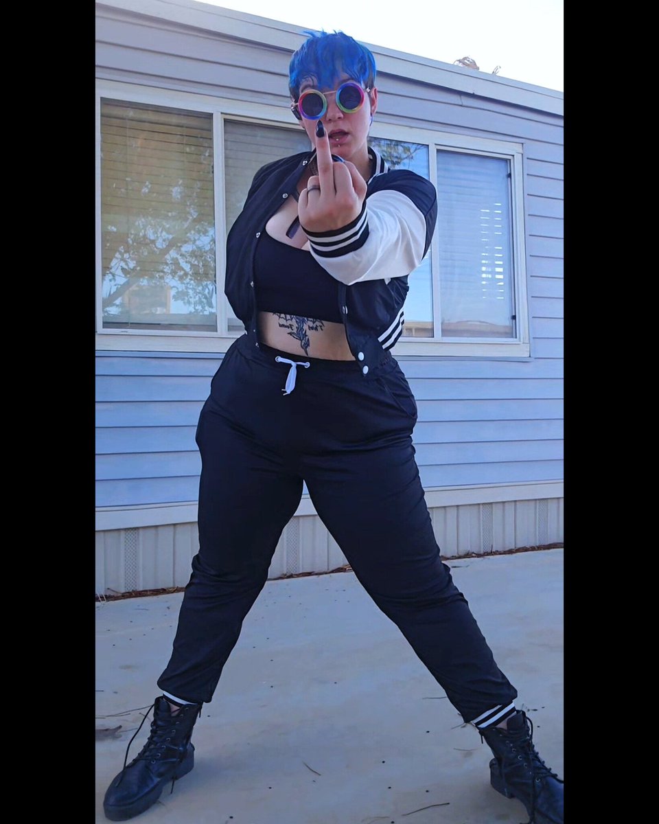 PuffPuffPoppy's tweet image. 