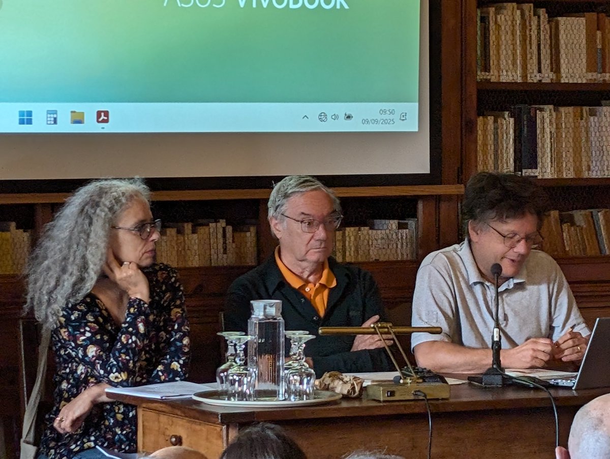 [#colloquecerisy 📚] Top départ ! 🏁 Cécile Hochard, Francis Beaucire et Arnaud Passalacqua assurent ce matin l'ouverture du colloque "Le rail de ville et le rail des champs" à  #Cerisy