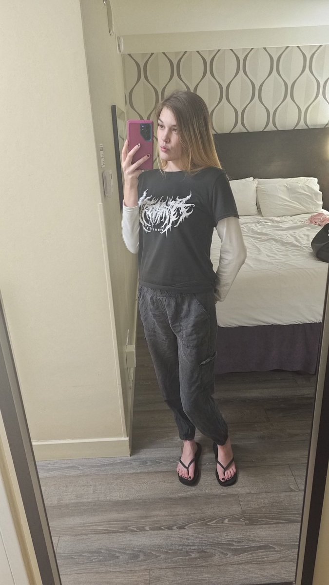 maddieeg13's tweet image. Check out my wish list ..  and other links and kinks🌶 Linktr.ee/Uremogf13