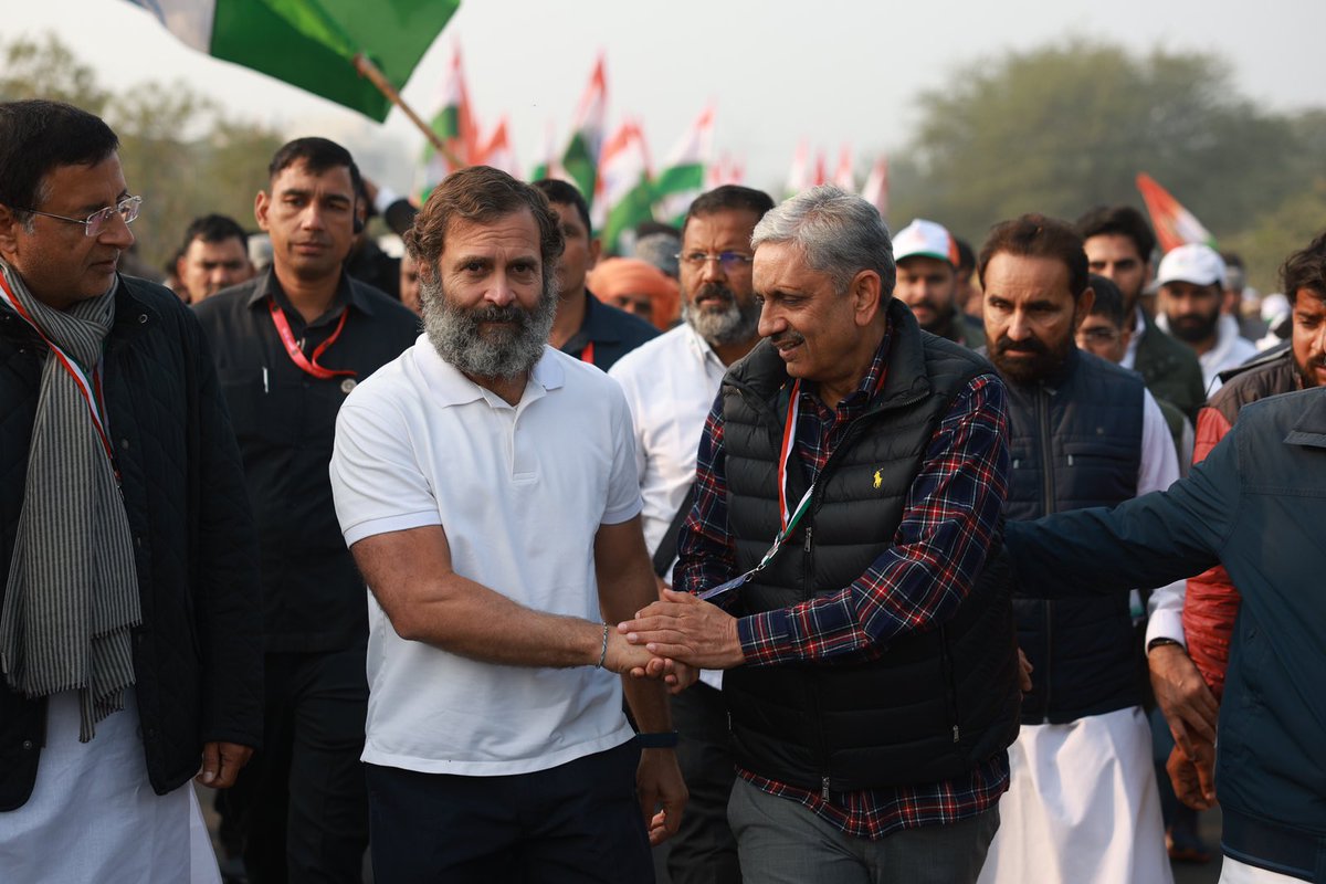 पूर्व विधायक व मंत्री श्री <a href="/isukhbirkataria/">Sukhbir Kataria</a> अंकल जी को जन्मदिन की बहुत बहुत शुभकामनाएं। मैं आपके उज्ज्वल भविष्य एवं दीर्घ आयु की कामना करता हु। <a href="/kataria_nishit/">Adv Nishit Kataria</a>