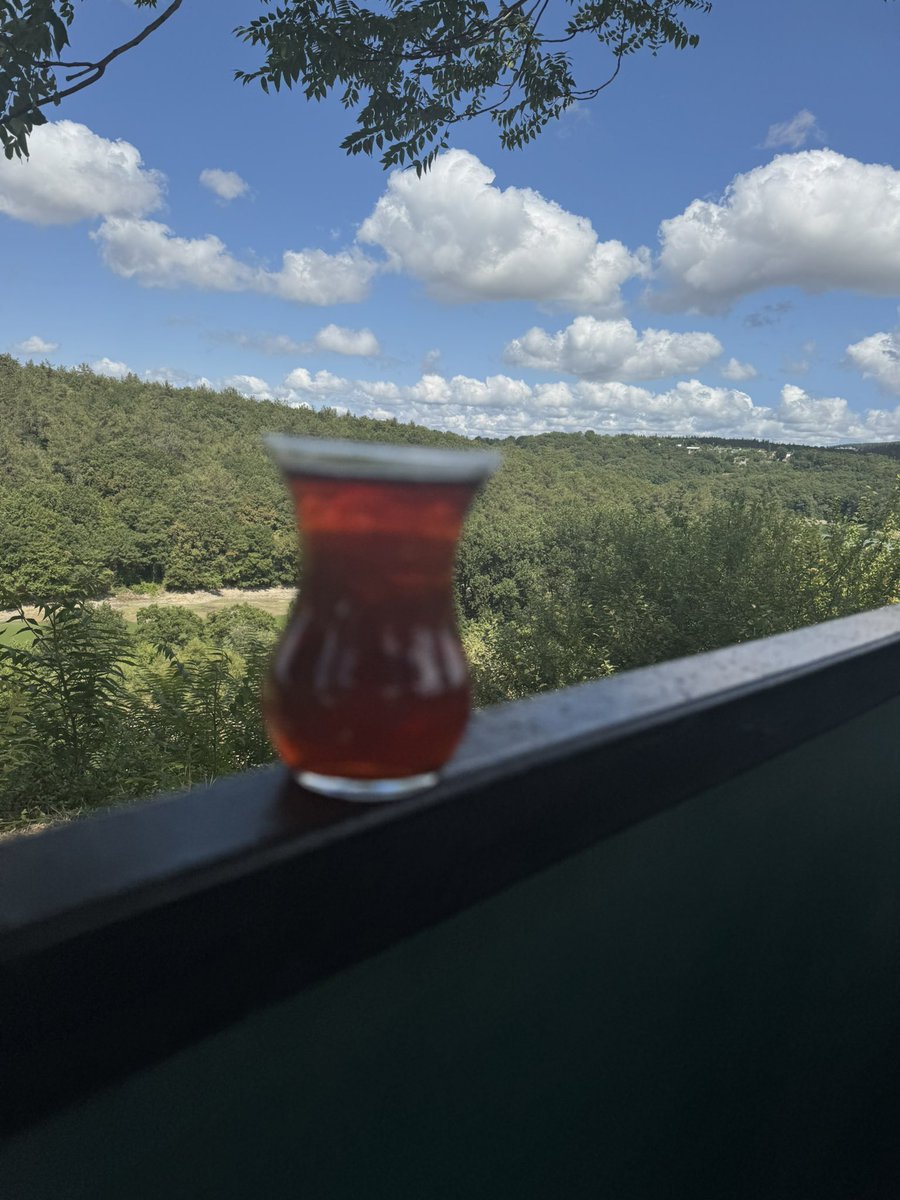 Herkes Cenin Pozizyonunda Uyursa Hiç Sorun Kalmayacak… 
O Zaman Günaydın ☕️☕️☕️