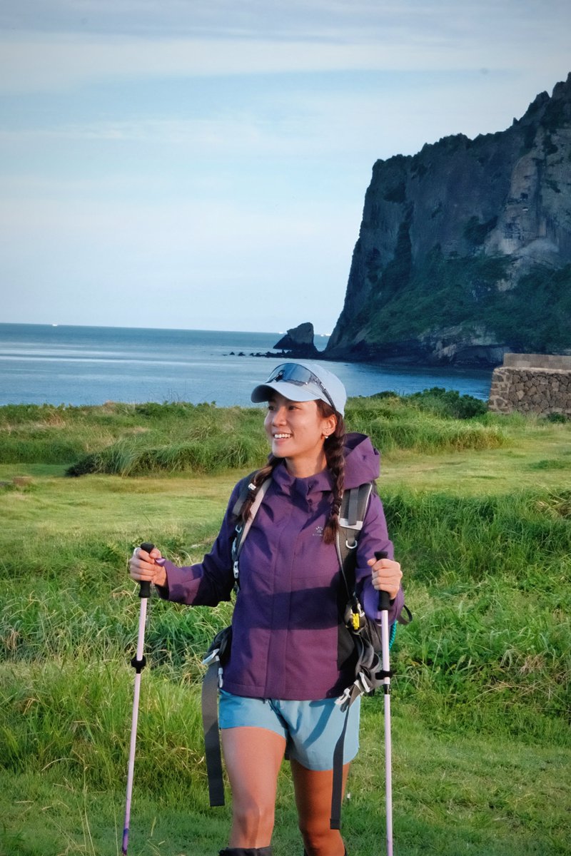 #GlobalCheckIn 🌍
Korea · Jeju Island
6533WT2011 jacket with advanced fabric technology 🌊☀️
Engineered triple defense system — windproof, waterproof, UV-resistant.
#KELME #InnovativeProtection #OutdoorGear