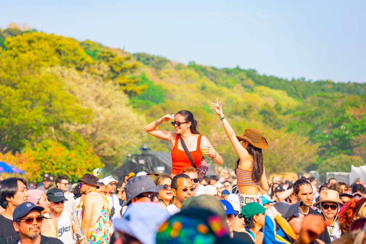 Recording of Sound Metaphors DJs's set at RDC Stage on Saturday afternoon.

soundcloud.com/rainbowdiscocl…

#rainbowdiscoclub