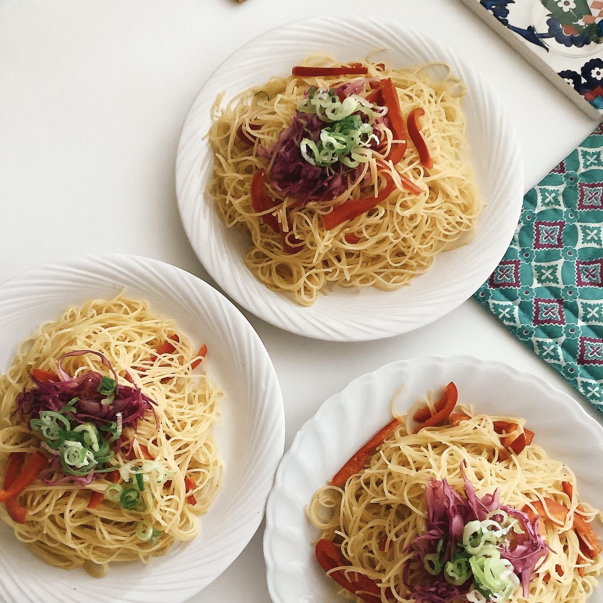 今日のお昼ごはん
パプリカのペペロンチーノ🫑