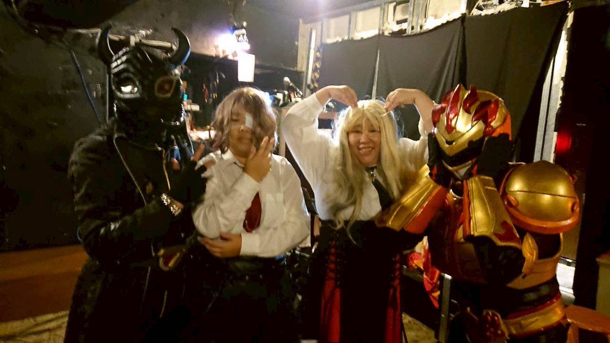 YoUandMay78's tweet photo. 9月7日ご来場ありがとうございました。
グランマサラーさんとゴロゴローネさんがきてくれました。感謝
急遽Mayちゃんが体調不良と目が腫れてしまいこんな厨二病に　それでも出てくれるMayちゃんに感謝
#代々木バーバラ　#ライブ　#youandmay  #グランマサラー　#ゴロゴローネ https://t.co/JkwiFQtl2k