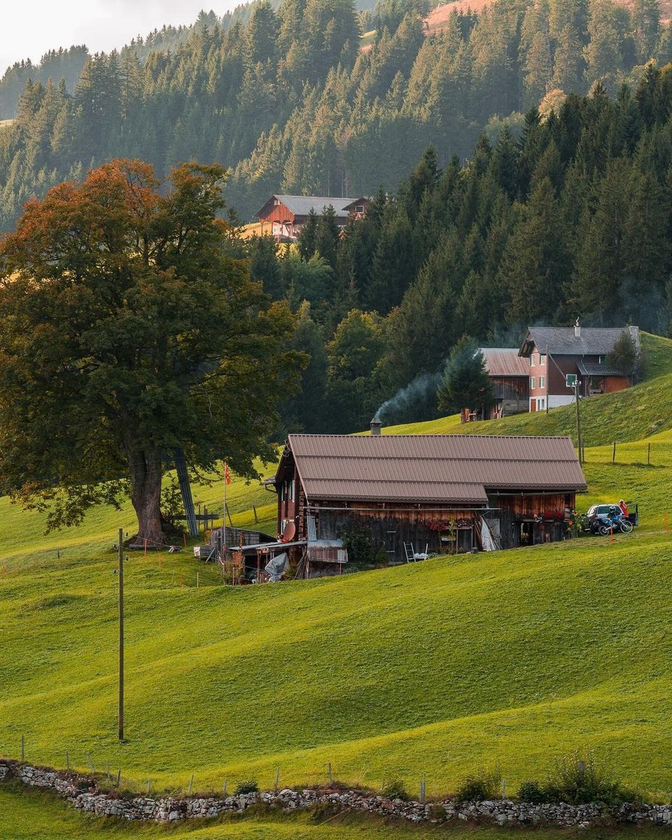 ruby_willi18323's tweet image. Beautiful Switzerland