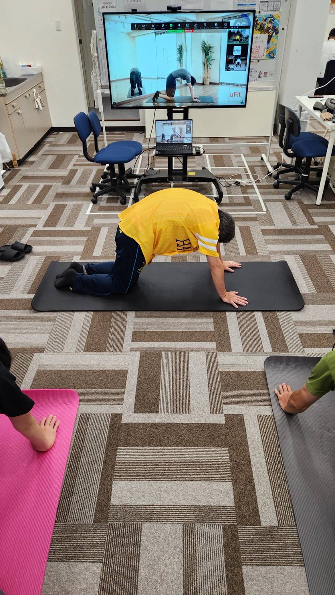 本日は体幹＆ストレッチの講義を行いました。9月も残暑が厳しくなかなか外で運動するのが難しいですね😅みなさんも屋内でできる運動を取り入れてみては如何でしょうか？
#就労移行支援 #アクセスジョブ福岡 #福岡 #高宮