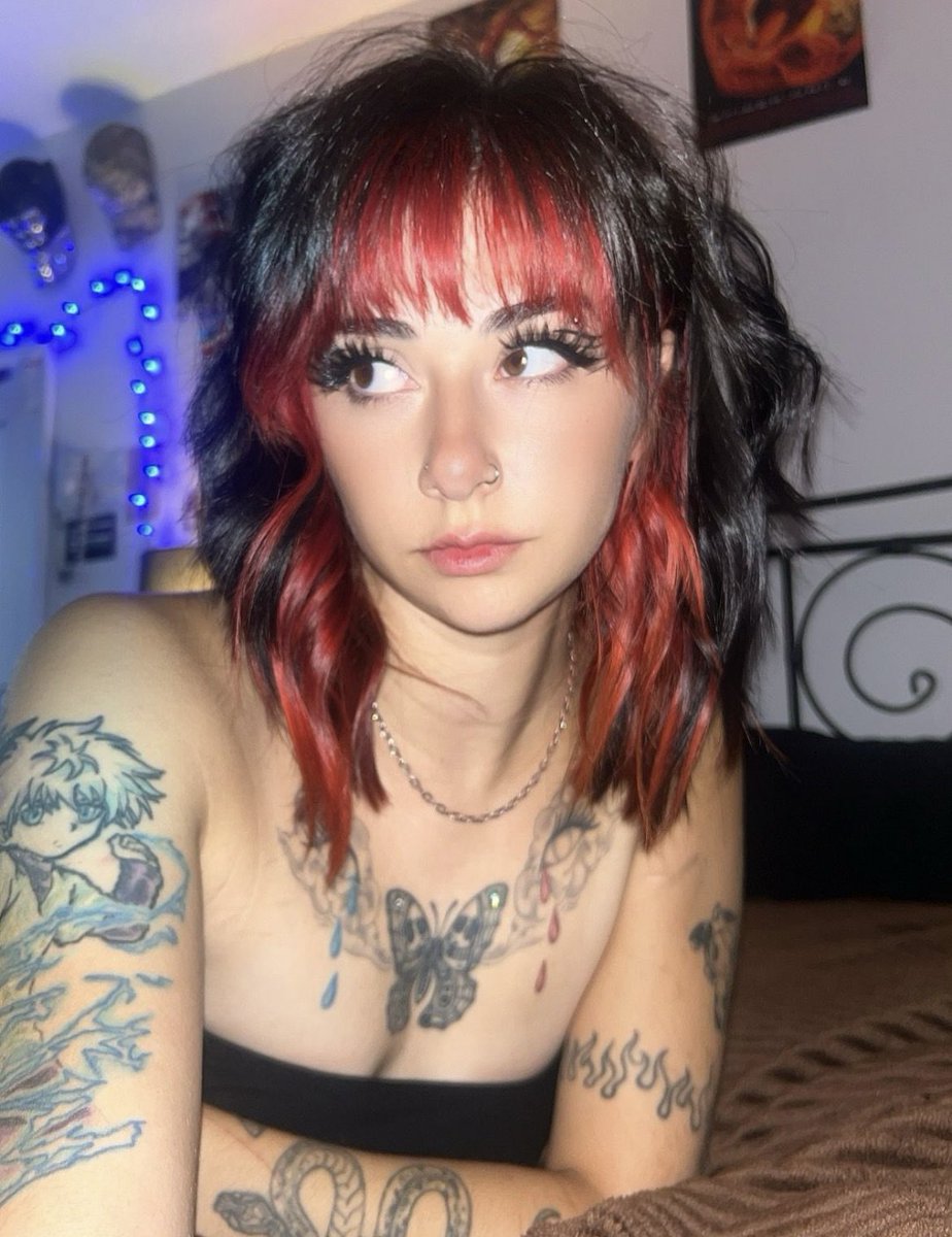 Good night ☾

#altgirls #alternitve #tattoos #lingerie #tattoodgirls