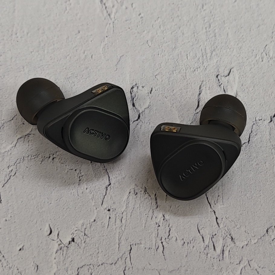 ACTIVO VOLCANO トリプルダイナミックイヤホン ACTIVO VOLCANO