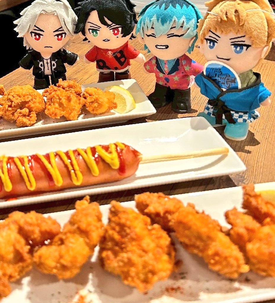 ヒプマイ8thカフェありがとうございました🎆🪀🎐
8周年なので8回おじゃましておりました (偶然)
初回の写真がもうなつかしい🔵