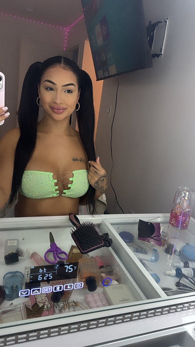 Princesslaniof's tweet image. Let’s chat😋💦👉: onlyfans.com/laniprincess