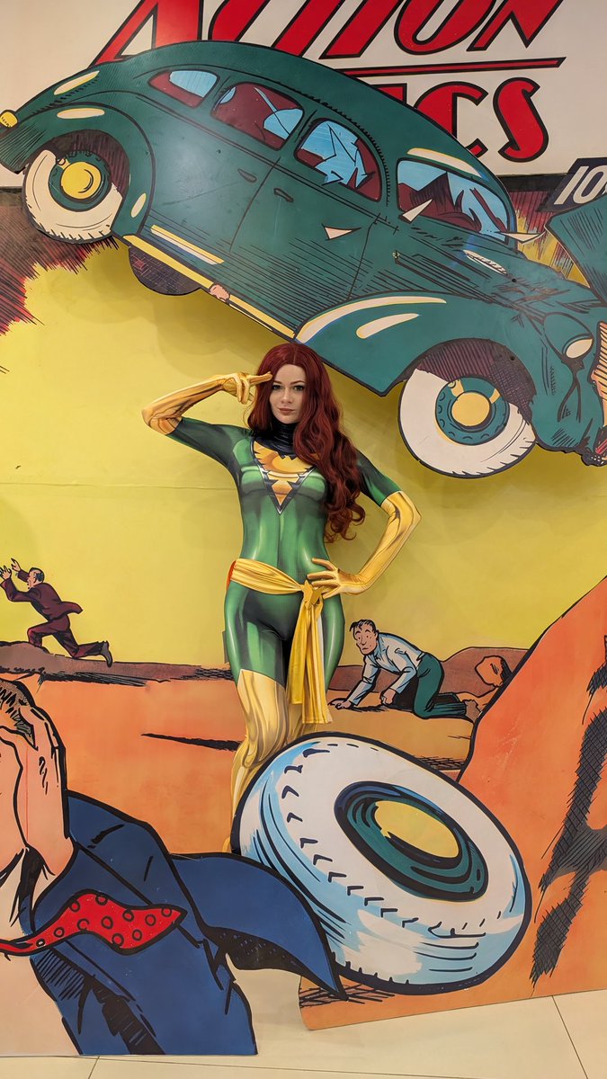 Костюмированный Интроверт tweet media