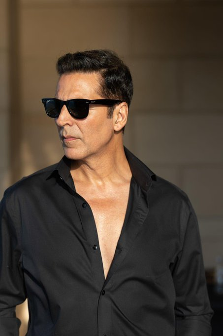 LakshmiramHaza1's tweet photo. Wishing a very happy birthday to the Khiladi, Akshay Kumar.
May God bless you.
#HappyBirthdayAkshayKumar #HBDAkshayKumar https://t.co/jNbPBNzjzn