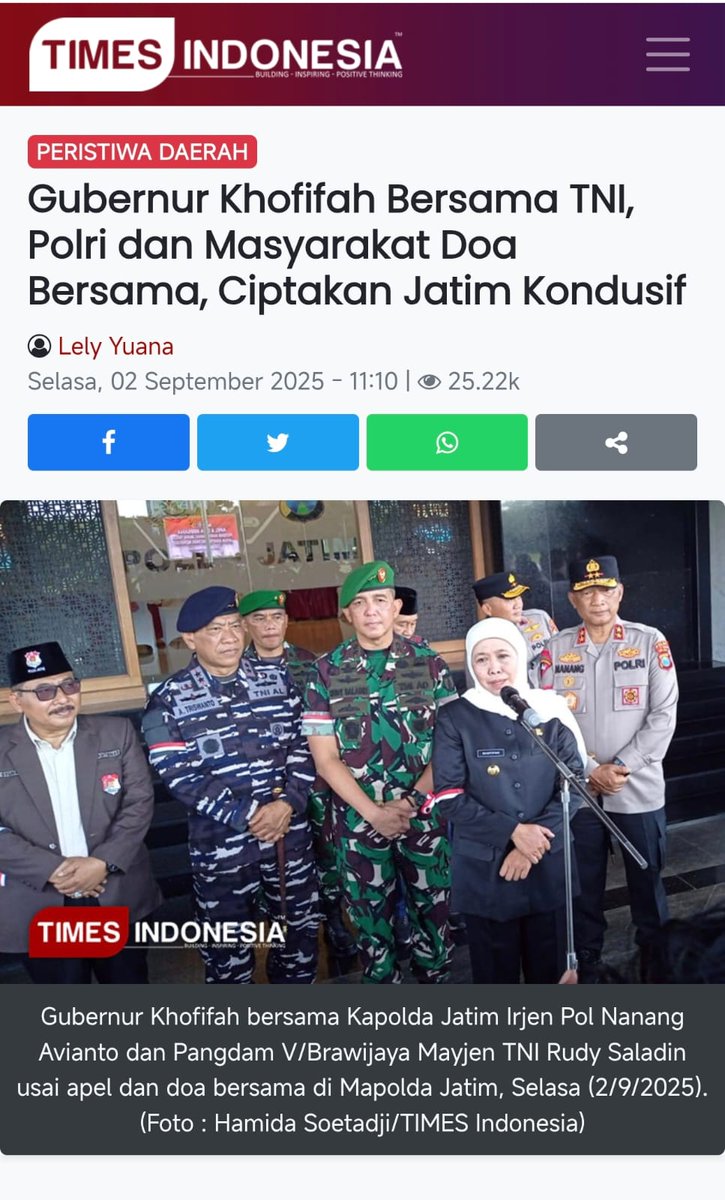 Gubernur Khofifah bersama TNI, Polri, dan masyarakat menggelar doa bersama untuk menciptakan Jawa Timur yang kondusif. Wujudkan Indonesia Harmonis #SinergiJagaKedamaian