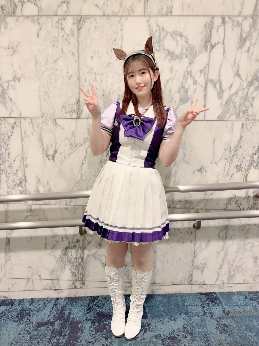 Ikumi_Radio's tweet photo. 【フォトメモリー】
『ウマ娘 プリティーダービー』WINNING LIVE 26
の思い出🐎

「トレセン学園の制服」

#長谷川育美 が誰に見せるでもなく
いろいろな現場で撮った写真を公開📷

番組視聴は↓
https://t.co/ioH1f3FiNF
※メンバーシップに入ると全編聴くことができます

#長谷川育美公式 https://t.co/xZ5jKKBsKD