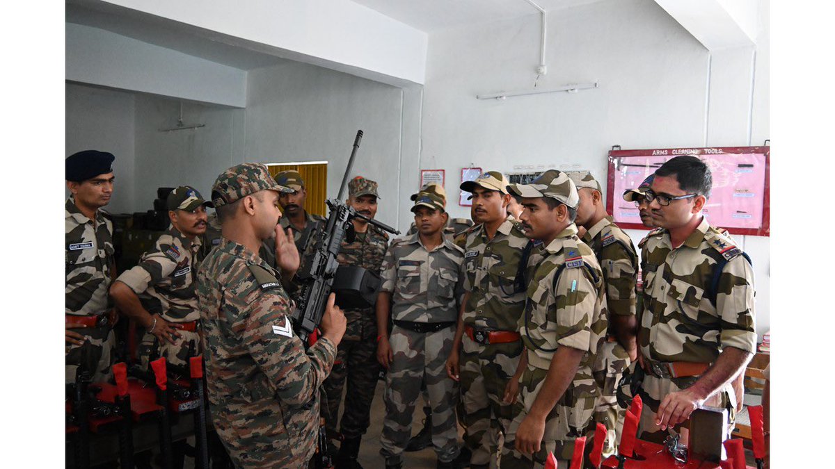 IaSouthern's tweet image. Forging Stronger Shields for the Nation

As part of the #Military–Civil Fusion Training initiative, the Shivneri Brigade under the aegis of #Golden Katar Division has launched a comprehensive two-week #Counter-Terrorism Capsule for 100 CISF personnel at Foreign Training and