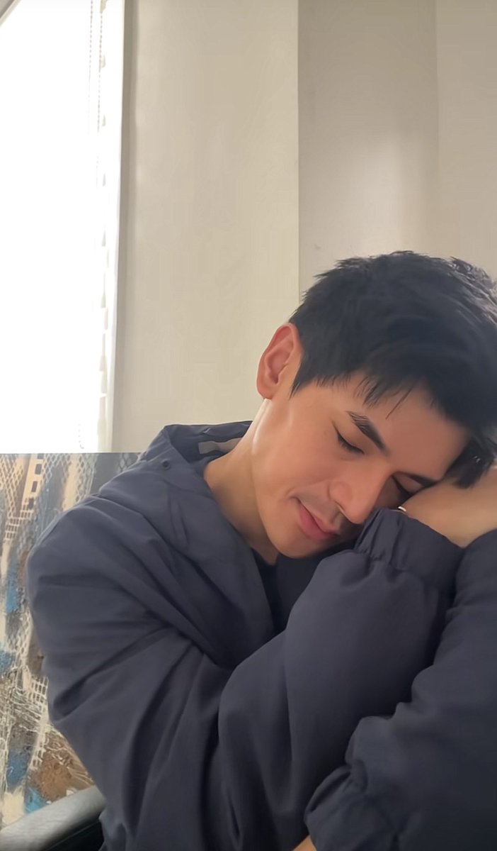 ano ba to pacute nang pacute sa akin madali nga akong mafall ano ba <a href="/dustinyuu/">Dustin Yu</a> ayusin mo next time yung 10 mins 

DUSTBIA KINAKABAHAN PREMIERE