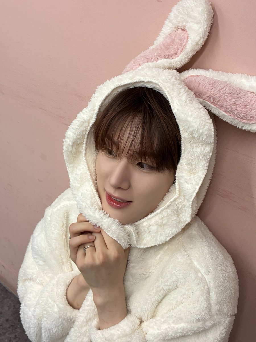 K-POP・アジア white_bunny イベントレポ】話題の”テントウ虫ダンス” 披露！IVEの妹・K-POP