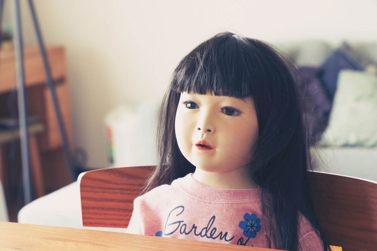 DaisukiPlus's tweet photo. #dollhouseTH #หลอนซ่อนหุ่น เรื่องราวของหญิงสาวที่ลูกตาย เลยเอาตุ๊กตามาเป็นลูก วันหนึ่งก็มีลูกอีกครั้ง ตุ๊กตาเลยถูกทิ้ง หลังจากนั้นก็เกิดเรื่องราวหลอนๆ ขึ้น
ระทึกทั้งเรื่อง ตั้งแต่ฉากเปิดยันฉากสุดท้ายยังหักมุมอีก! หลอนจนเก็บเอาไปฝันเลย สนุกจริง นักแสดงทุกคนเล่นดี
11 กันยาในโรง https://t.co/Gy4DW3jEMq