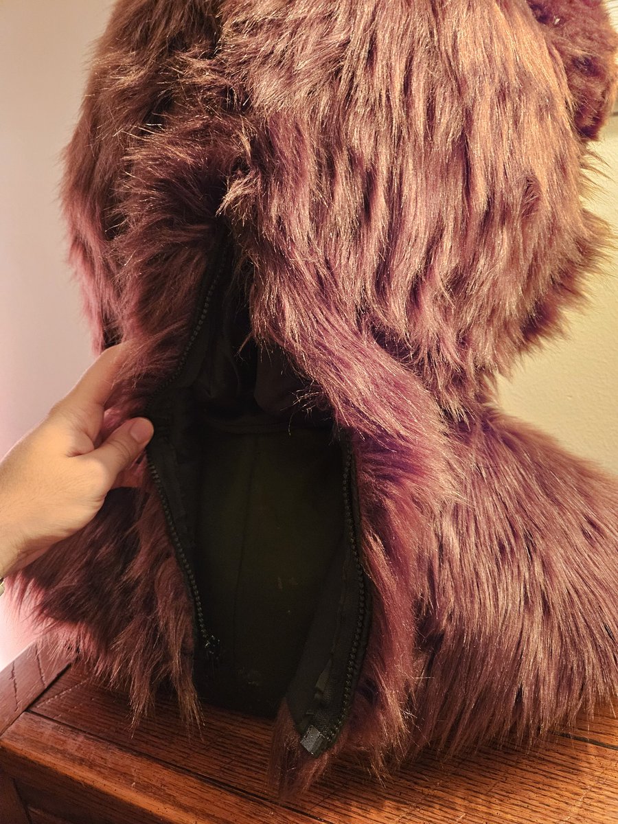 Trying to get into fursuit making and I need to get some experience and to build up my portfolio!

If interested, drop a character ref in the replies, follow me, and reposts are appreciated :3

This is not a raffle, I will be choosing! More info below!