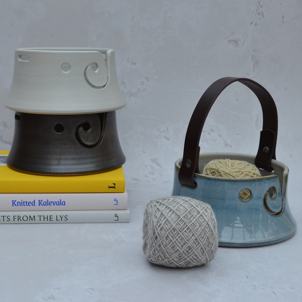 Handmade Yarn Stoneware Pottery Bowls

Each bowl is a beautiful blend of traditional craftsmanship and modern design, created to make your knitting and crochet projects smoother and more enjoyable.

tirglas.co.uk/collections/ya…

#MHHSBD