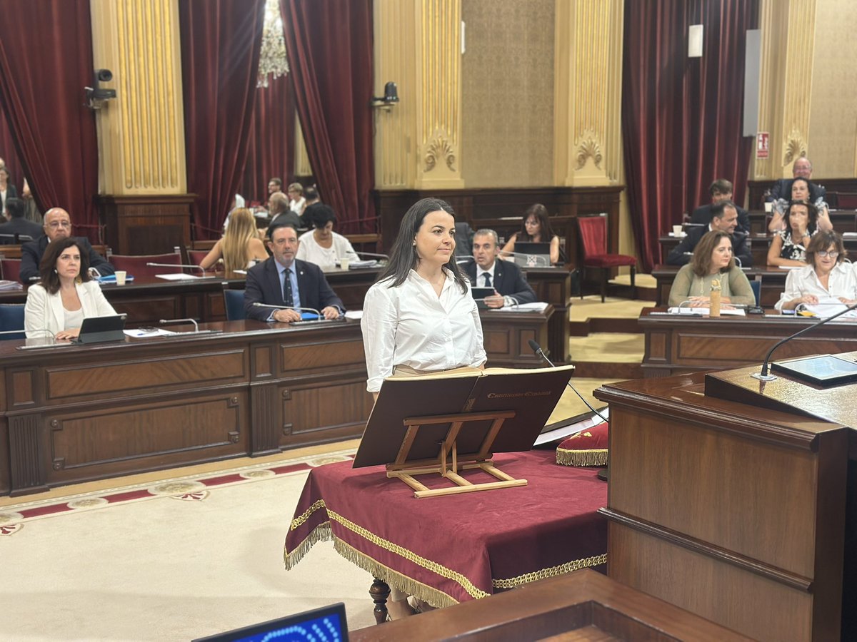 🙌Donam la benvinguda a Vero Llufriu, que s’incorpora com a nova diputada del Grup Parlamentari Socialista.

💪Defensarà amb força els valors socialistes i treballarà per una societat més justa i igualitària a les Balears

❤️Molta sort i encerts en aquesta nova etapa, Vero!