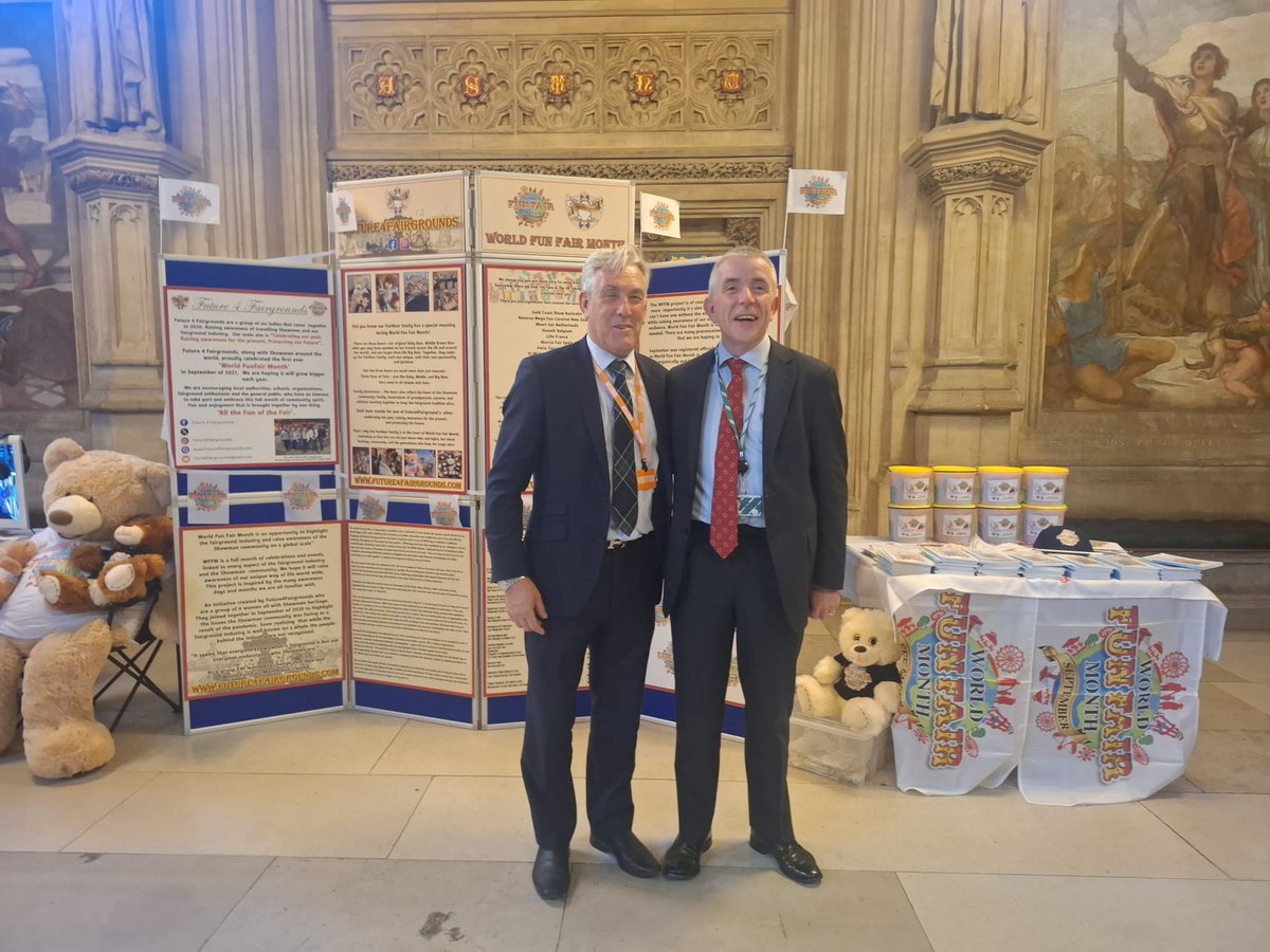 Fantastic to meet Alex James Colquhoun, the Junior Vice President of the Showmen's Guild at the celebration of World Fun Fair Month in Parliament yesterday