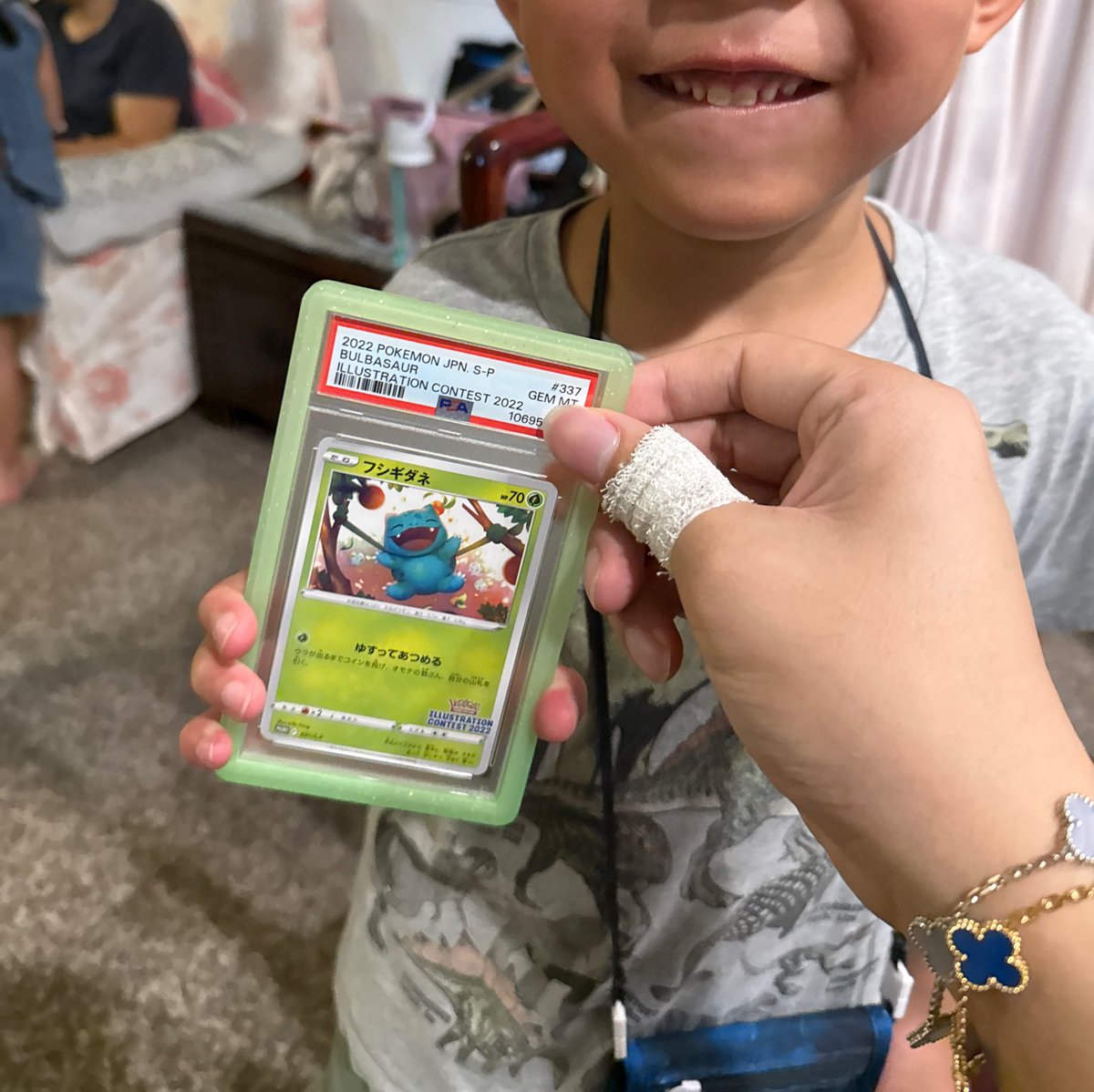 Nothing beats giving kids pokemon cards and seeing that smile on their face. Will happily give out free packs or slabs to kids when my shop opens ❤️