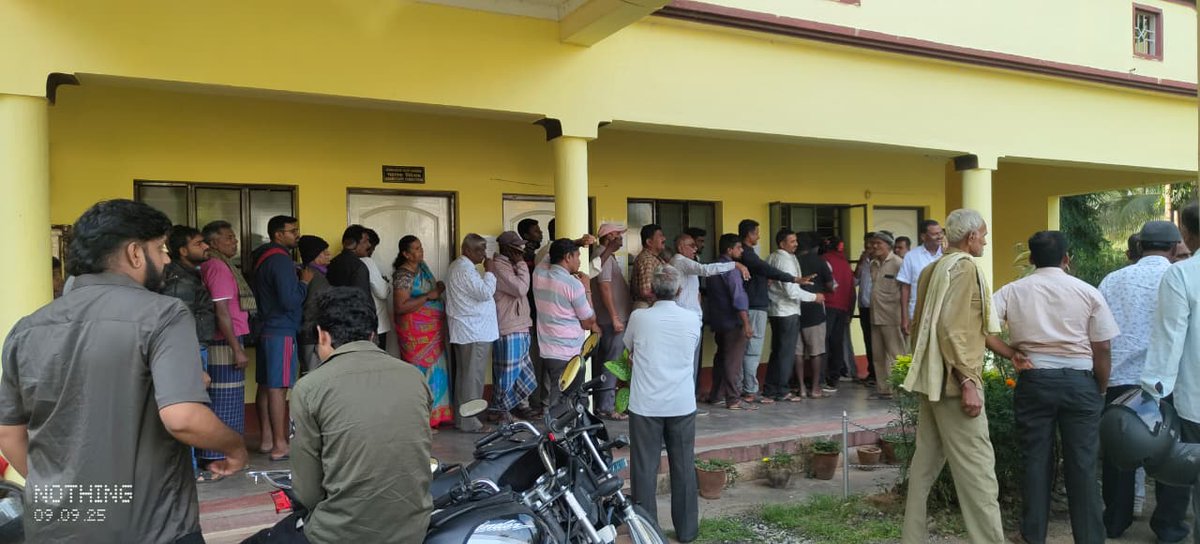CoconutBoard's tweet image. DSP Farm, Mandya conducted the sale and distribution of coconut seedlings on 09.09.2025.
#coconutdevelopment #mandya