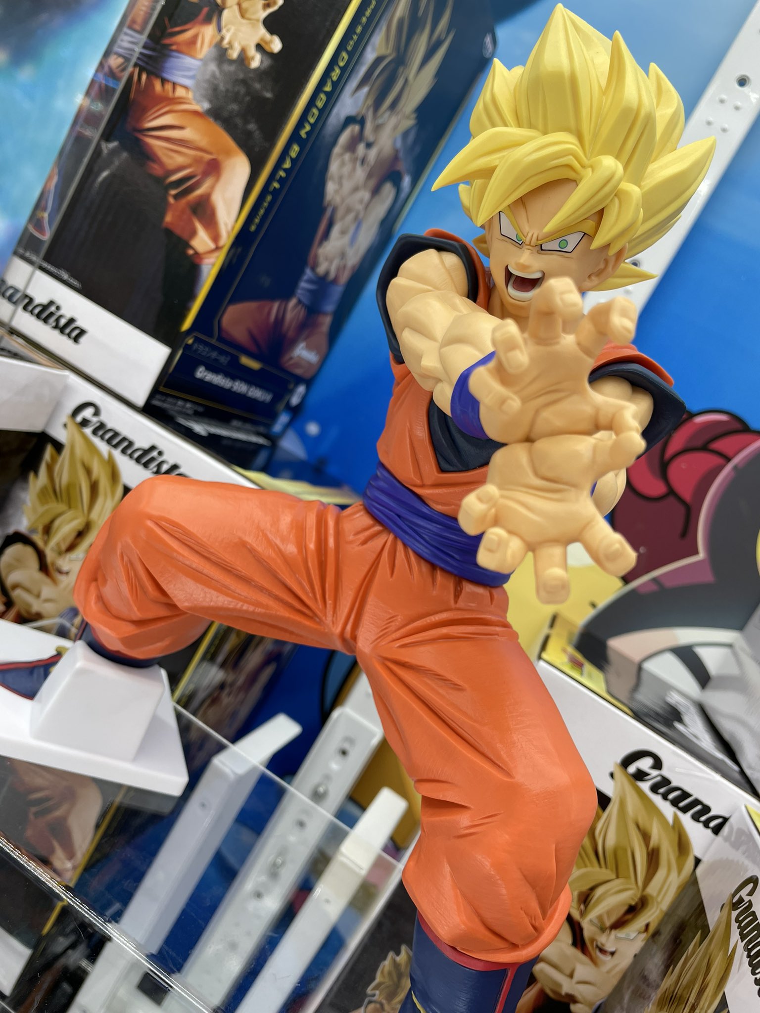 未開封・貴重✨UFOキャッチャー限定⭐︎ドラゴンボール 孫悟空 フィギュア 2 ドラゴンボール】超サイヤ人孫悟空とクウラのプライズフィギュア