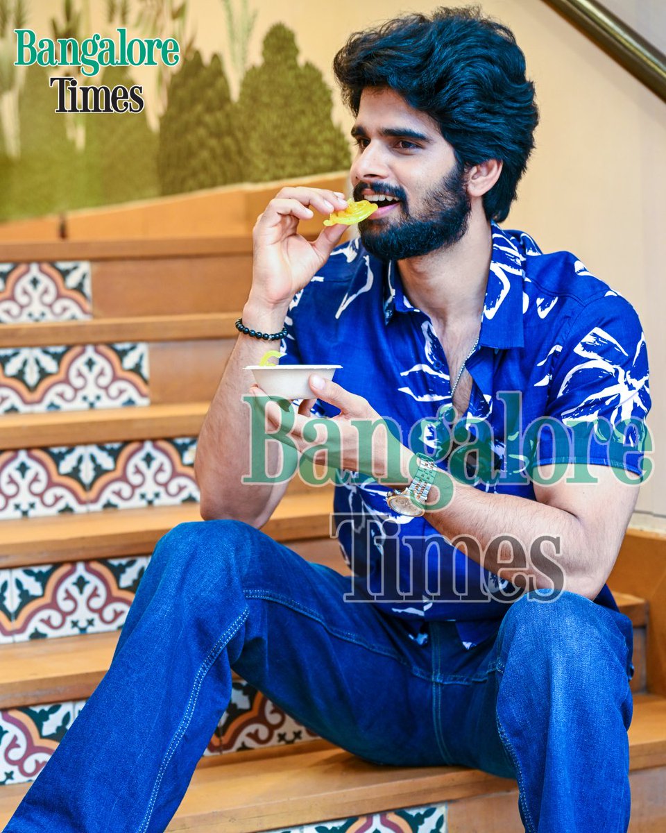 BangaloreTimes1's tweet image. In yet another #BengaluruDiaries special, we explore the bylanes of #Malleshwaram with #snehithgowda to relish the city's monsoon special street food 🌽✨

Read the full article here
timesofindia.indiatimes.com/entertainment/…

#kfi #sandalwood #kannadaactor #bengalurufood #streetfood #foodstory