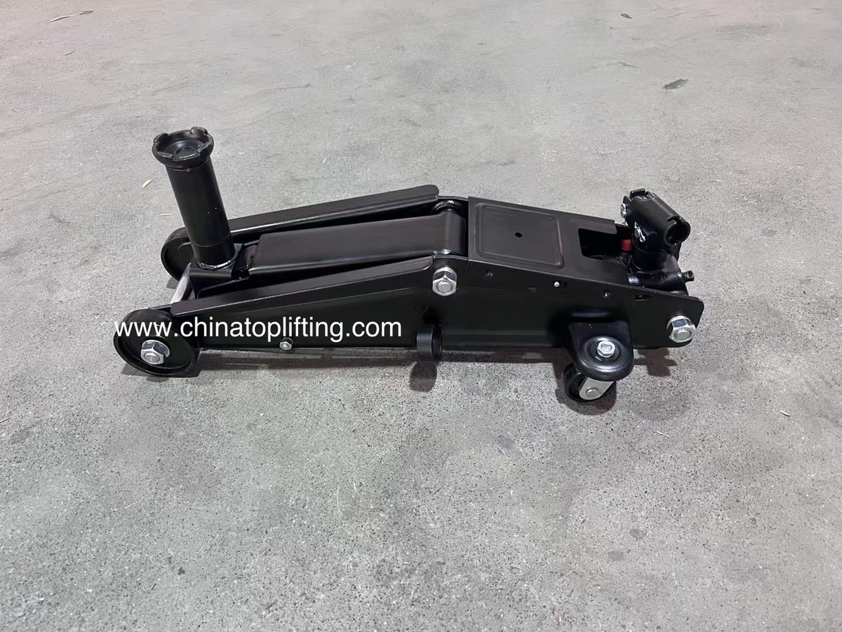 Hydraulic Floor Jack – Safe &amp; Steady Support
✅ Strong Load Capacity | ✅ Smooth Operation | ✅ Durable &amp; Sturdy
Whether it’s car maintenance, tire replacement, or fleet service, the hydraulic floor jack makes lifting easy, stable, and secure.
#hydraulicjack #floorjack