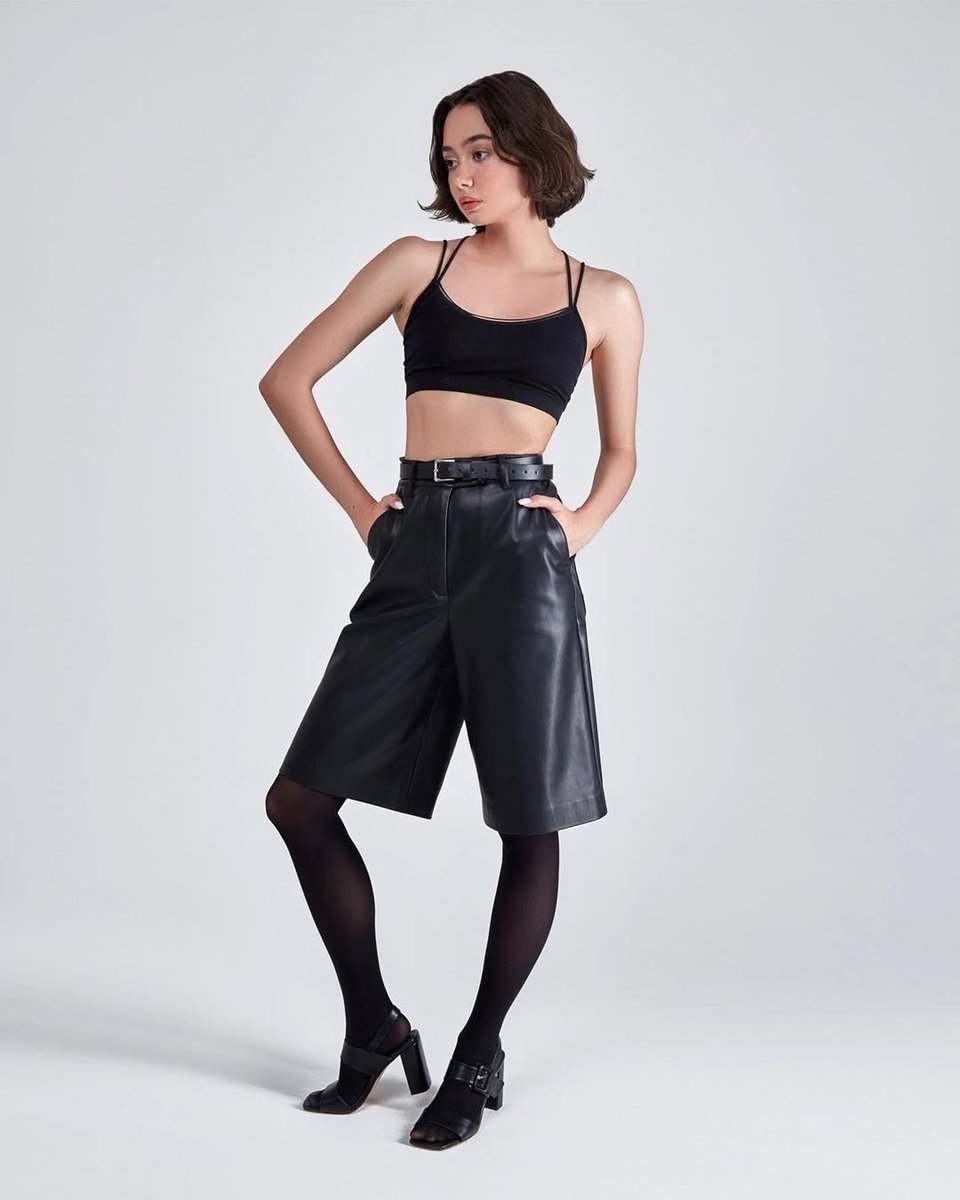 SienaLena93930's tweet image. Model Photo Retouching Services Price

The cost of model photo retouching services varies greatly, ranging from less than $2.99 per image for basic work to more than $9.99 for high-end, commercial-grade editing.

#ModelRetouching #FashionRetouch #BeautyRetouch #HighEndRetouch