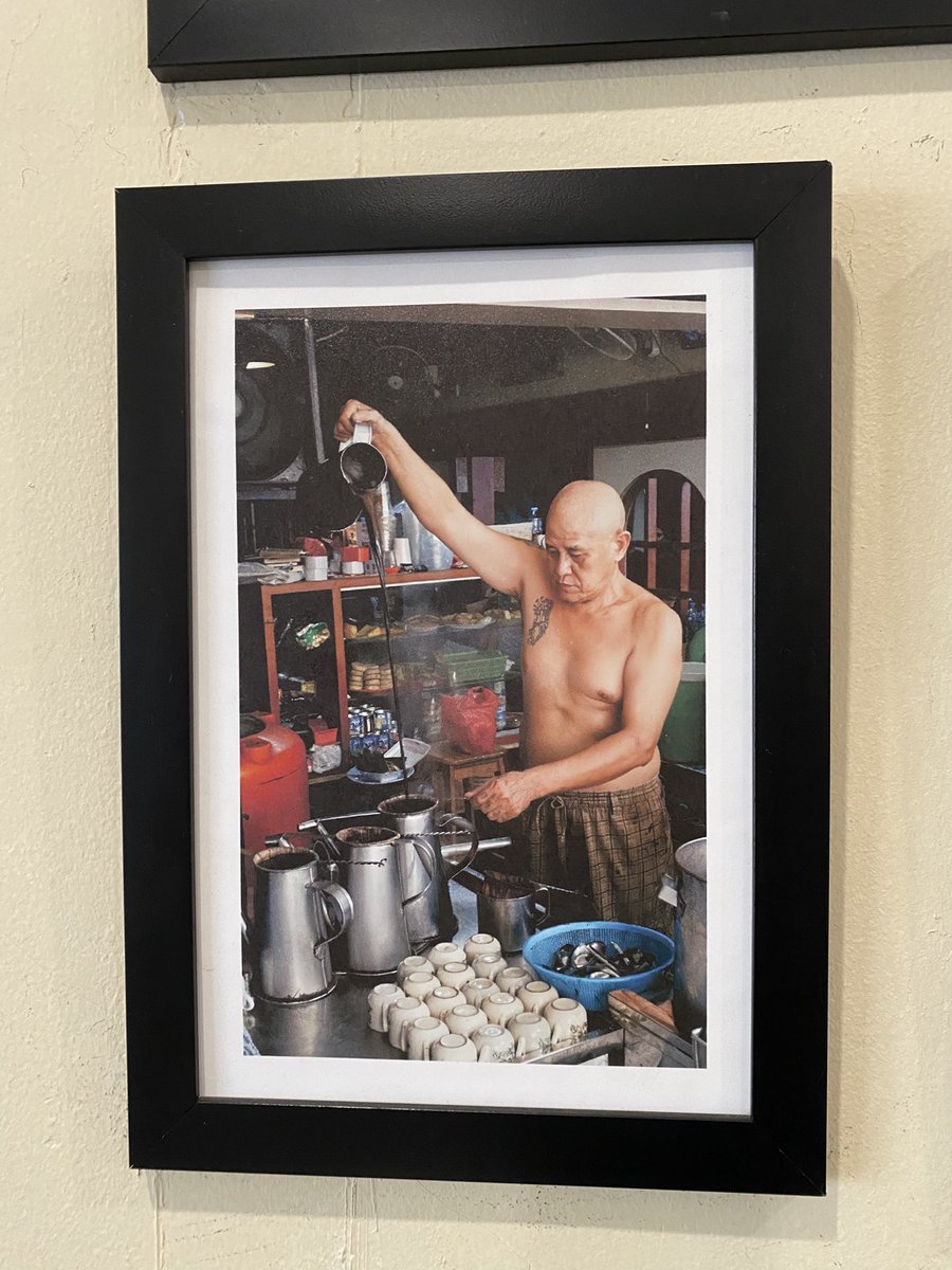 ngape ade foto orang tue ini di bali ni wkwkwk