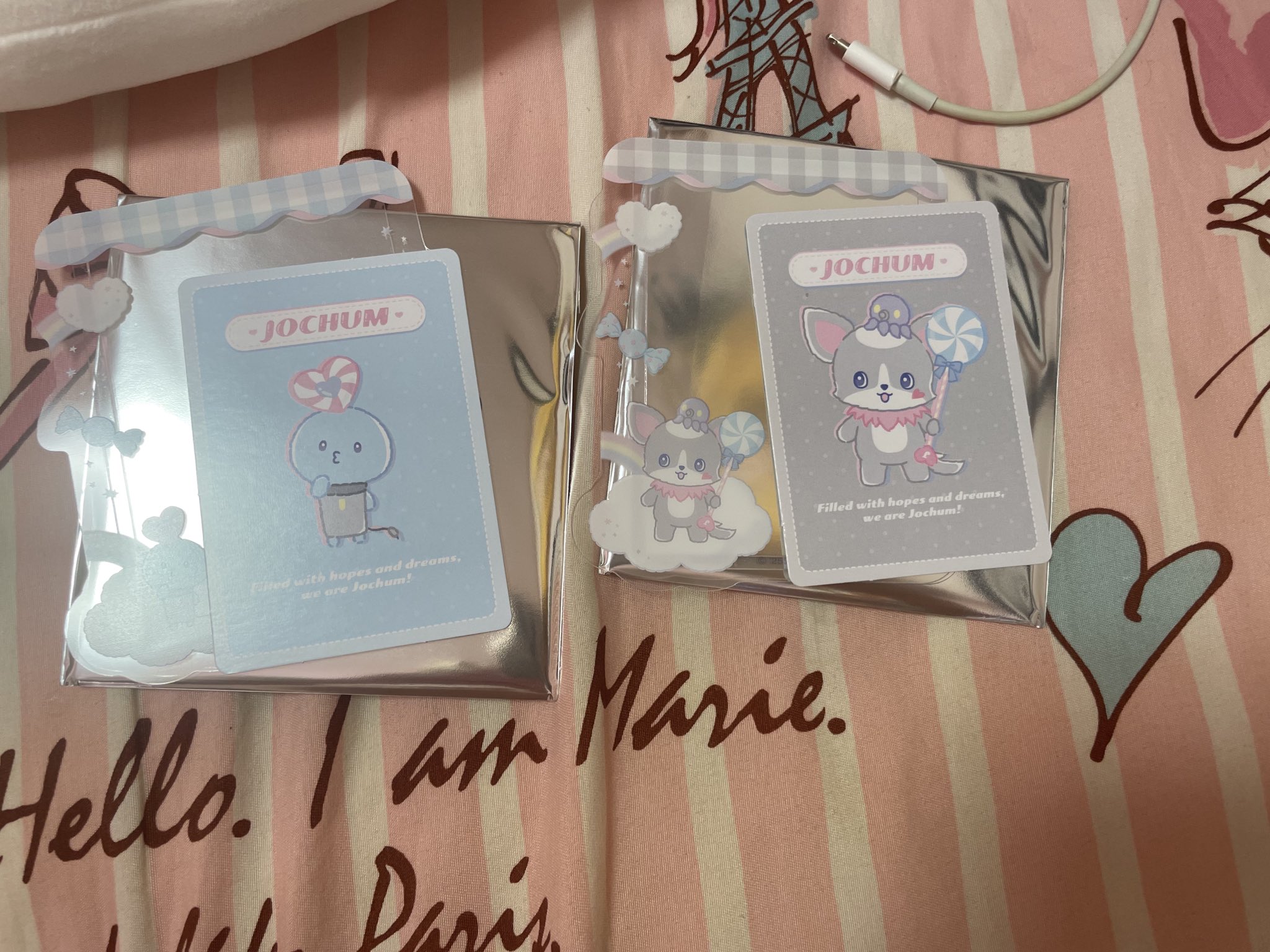 新品サンリオ　ジェオチャム　JOCHUM シークレットブローチ　キティ Amazon.co.jp: サンリオ(SANRIO) シークレットブローチ（キャンディ