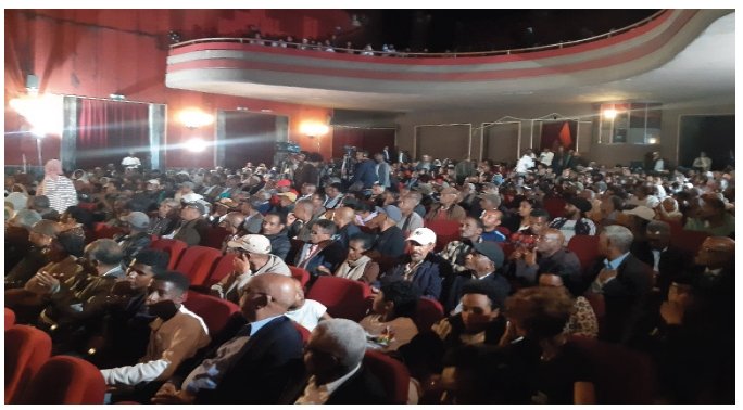 “ክብሪ ንሰብ ግብሪ - ዝኽሪ መኮነን ሻባይ”
ኤሃብ ግርማይ

“መደብ ዝኽርን መመረቕታ መጽሓፍ ‘ድንገት ኣብ ዓጋመት’ን” ክካየድ’ዩ ምስ ሰማዕኩ፡ ነቲ ሃንደበት ዝተኾልፈና ምኵር ስነ ጥበበኛ መኮነን ኪዳነ (ሻባይ) ኣጽዒቐ ዘኪረዮስ ነዊሕ ቃዚነ።