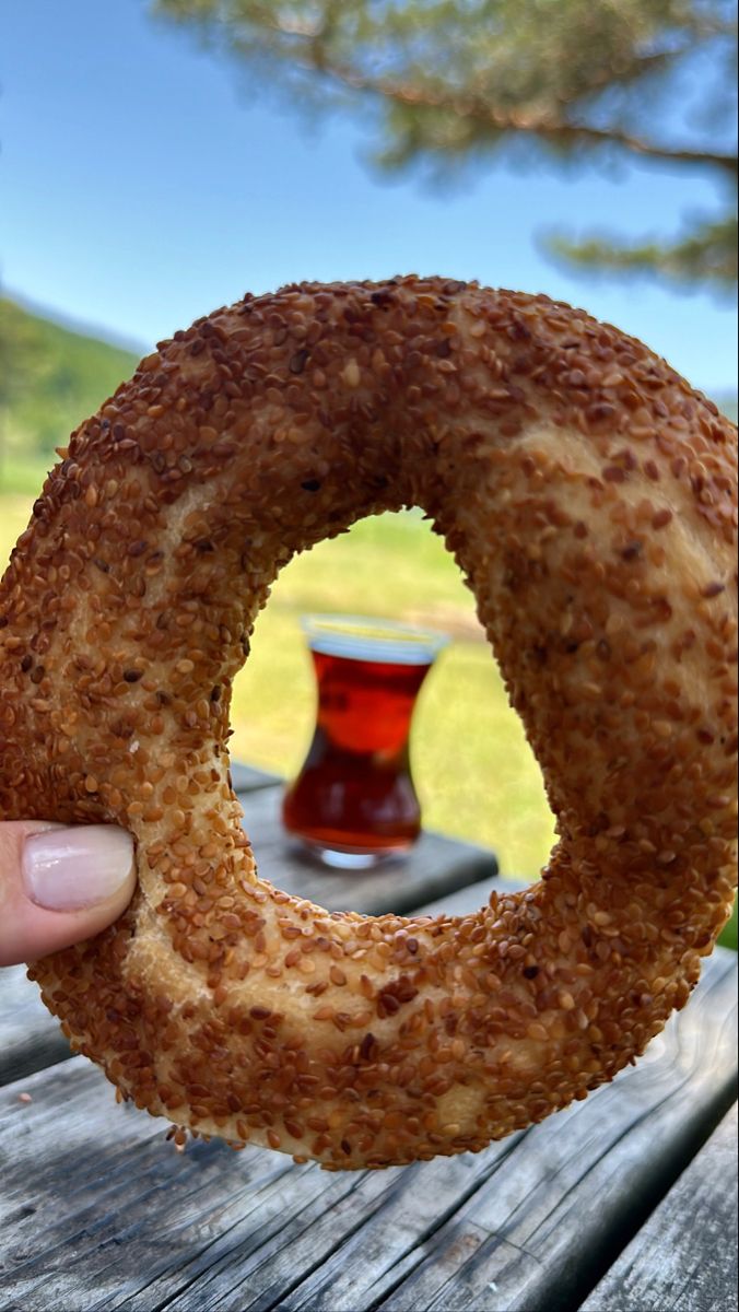 Olmuyorsa varsın olmasın, herşeyi sona bırak 
En sona,
En sonuna🌱☀️

#günaydın