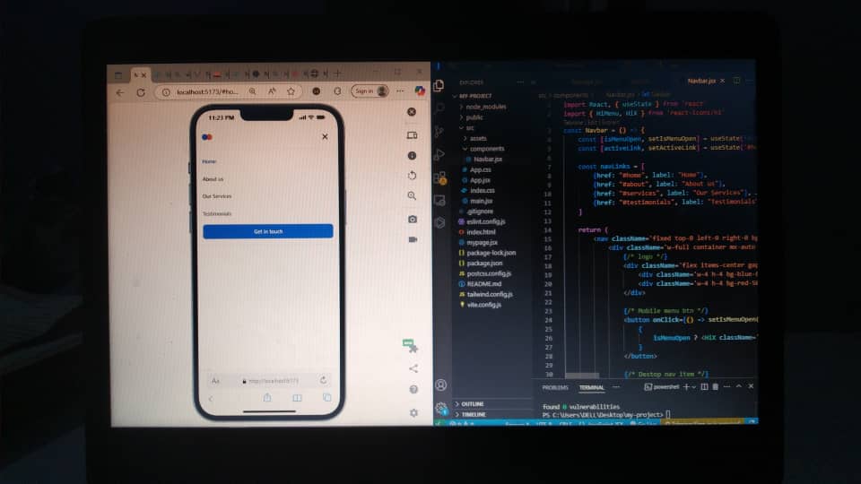codewithayobami's tweet image. Complete my first React + Tailwind Navbar after watching a 48mins of Youtube video 🙂
#heywhywiz #folarinayobami #REACT #tailwind #Developers #Frontend