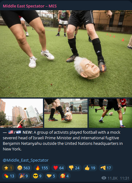 ニューヨークの国連本部前で活動家がネタニヤフ首相の生首でサッカーをするパフォーマンスを行いました
いくらなんでも悪趣味すぎると思いますが…