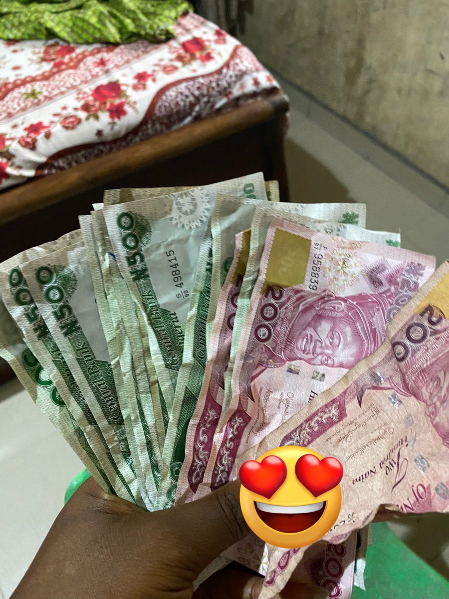 Na my papa Dey do birthday but na me Dey pack the money. 🙂‍↕️😂