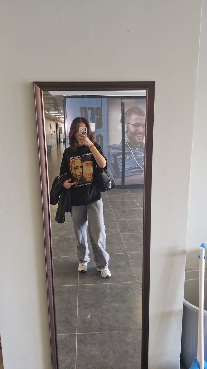 Kanka bi üniversiteye gecim ne kombinler yapıcam var ya