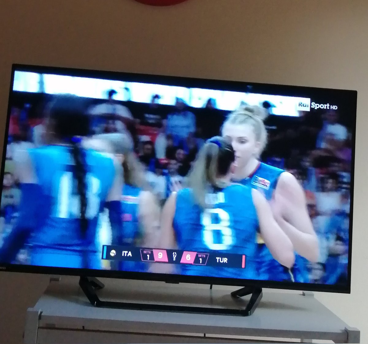 _Cecilia_ tweet media