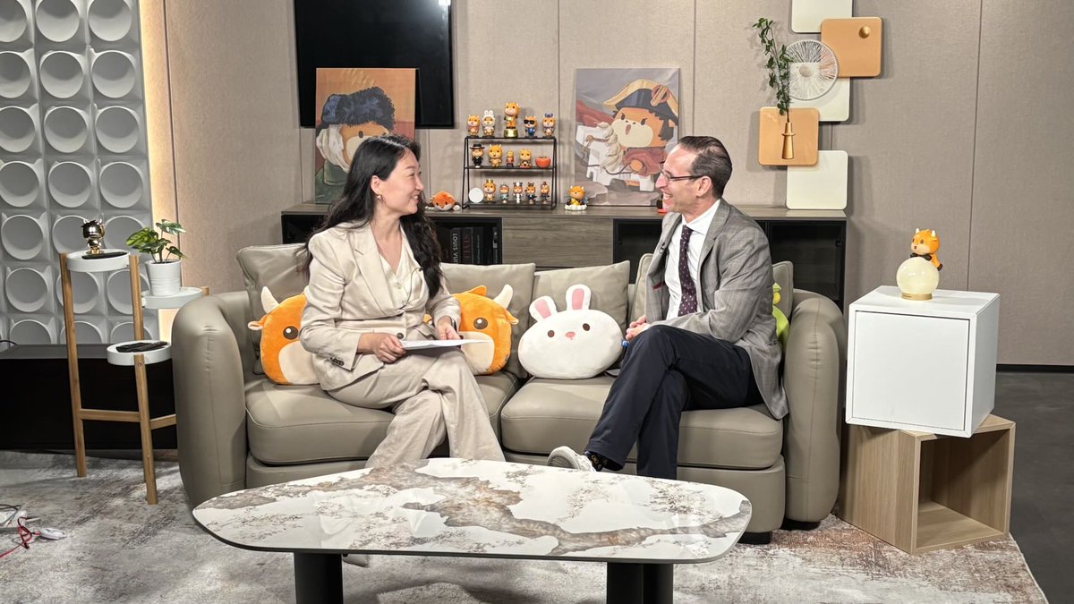 “The Fed will cut rates — and Bitcoin will hit $180K by year-end.”  <a href="/matthew_sigel/">matthew sigel, recovering CFA</a> 

Macro momentum + market structure = liftoff.
Bull run till when?

Follow <a href="/futufriends/">富途牛牛 FUTUBULL</a>  to stay tuned for detailed content.
#Bitcoin #BTC #Crypto #VanEck #FOMC #MacroNarrative