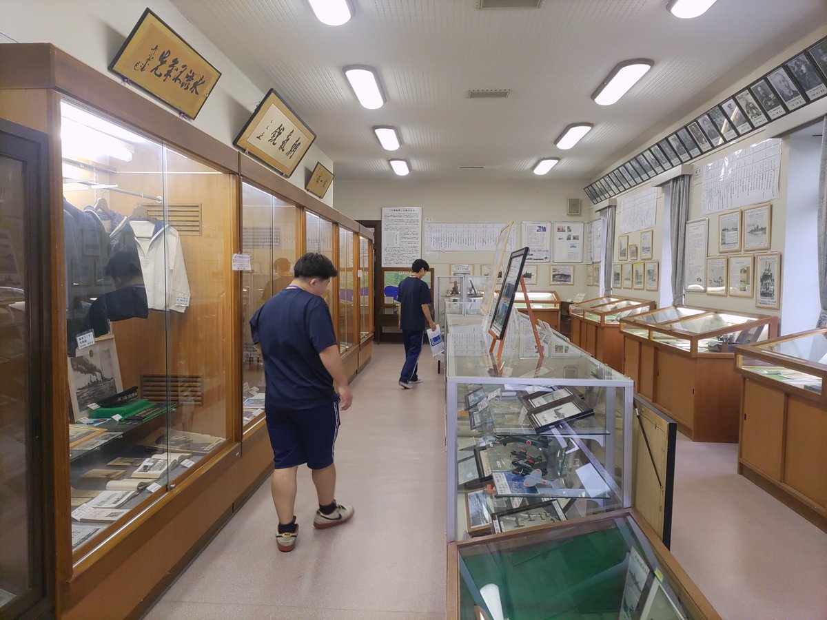 JMSDF_orh's tweet image. 【職場体験】
9月2日(火)に「職場体験」を実施し、青森県立青森商業高校の生徒に北洋館や航空機などの様々な体験をしてもらいました。
#海上自衛隊 #大湊地区隊