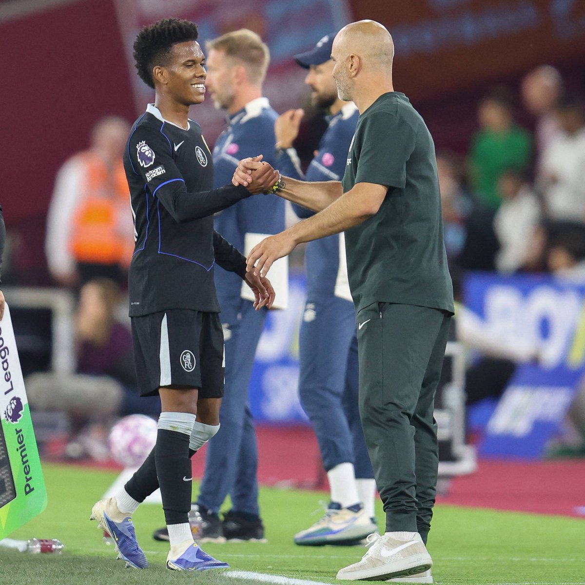 Blue_Footy's tweet photo. 🗣 Estevão: "I’m already having a lot more opportunities than I expected at Chelsea. That’s because of the work I’ve done in training. Maresca trusts me a lot, and I try to repay that on the pitch."

{Globo Esporte} https://t.co/M3MY4c3W4W
