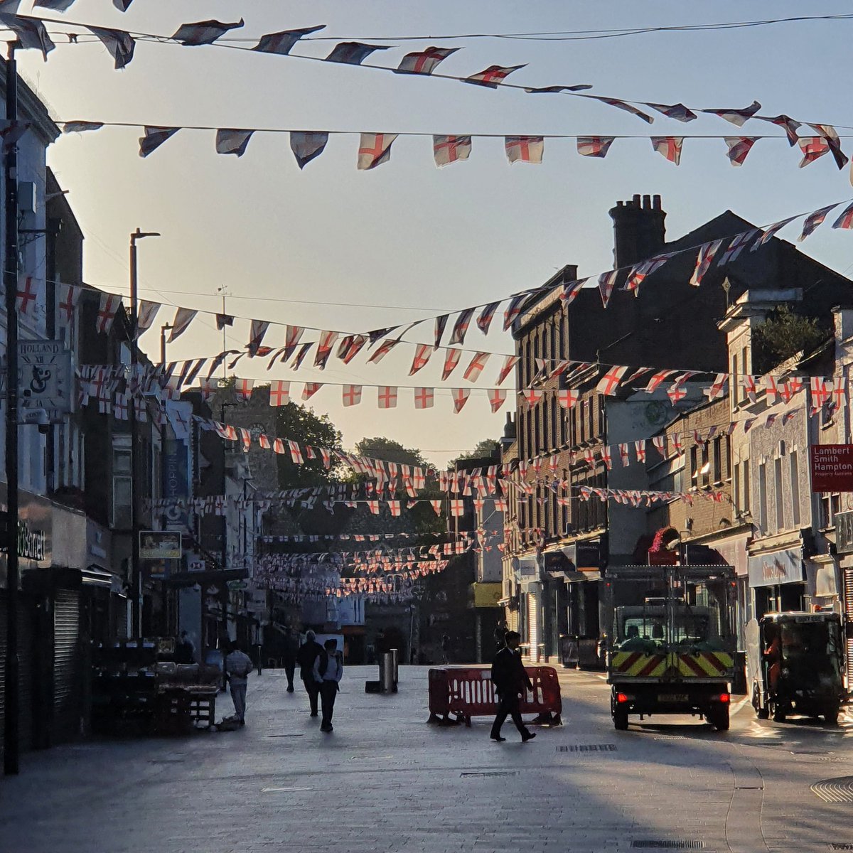 PATRIOTS OF BRITAIN tweet media